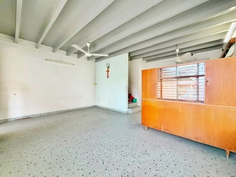 Rumah Teres 2 Tingkat untuk Dijual di Island Park (Jelutong) - Gary Goh - Living Room - PropertyGuru.com.my