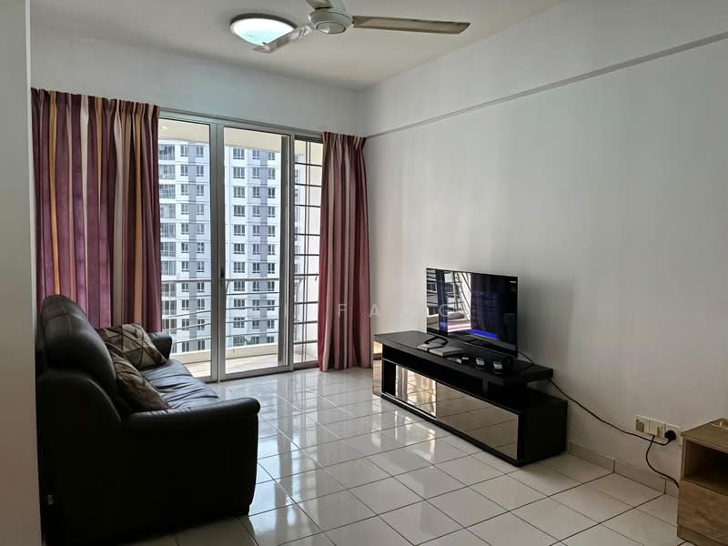 Kondominium untuk Dijual di Putra Place Condominium - Li Fang - Living Room - PropertyGuru.com.my