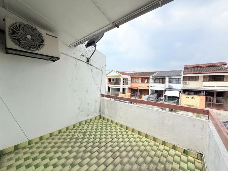2-storey Terraced House for Sale in Ampang (Selangor) - Aimi Mahirah - Balcony - PropertyGuru.com.my