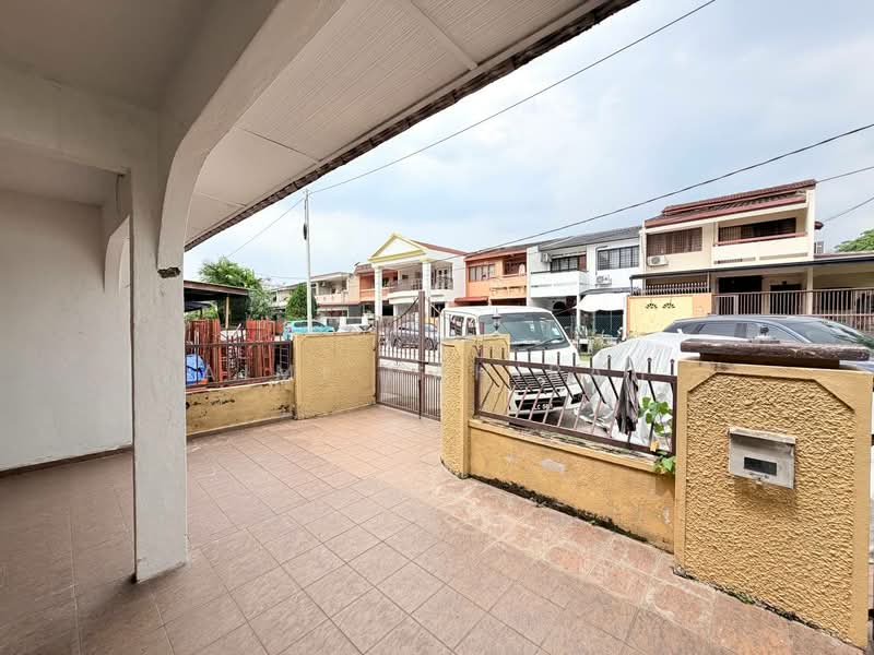 2-storey Terraced House for Sale in Ampang (Selangor) - Aimi Mahirah - Exterior - PropertyGuru.com.my