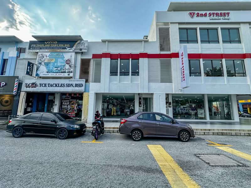 Kedai untuk Dijual di Sungai Buloh (Selangor) - Amir Abas - Exterior - PropertyGuru.com.my