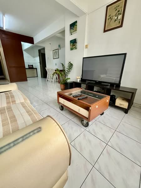 Pangsapuri untuk Disewa di Pangsapuri Ria Apartment C (Ruby Tower) - LAU . - Living Room - PropertyGuru.com.my