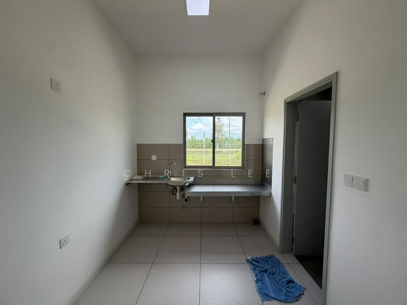 2-storey Terraced House for Rent in Bandar Gamuda Cove (Dengkil) - Chris Lee - Kitchen - PropertyGuru.com.my
