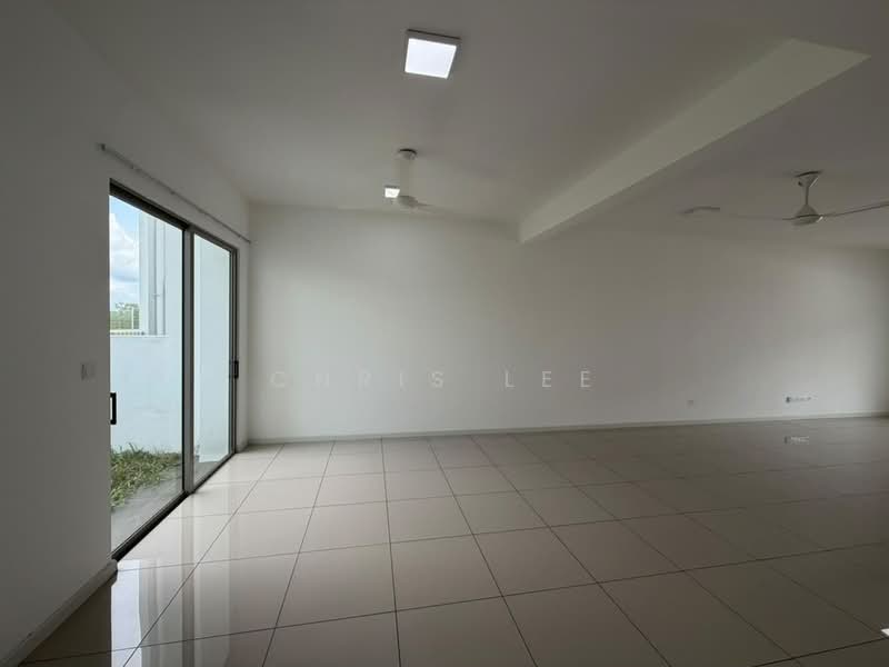 2-storey Terraced House for Rent in Bandar Gamuda Cove (Dengkil) - Chris Lee - Living Room - PropertyGuru.com.my