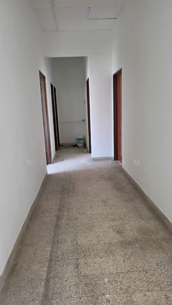 Banglo Komersial untuk Disewa di Kampung Cempaka (Petaling Jaya) - Winnie Fam - Corridor - PropertyGuru.com.my