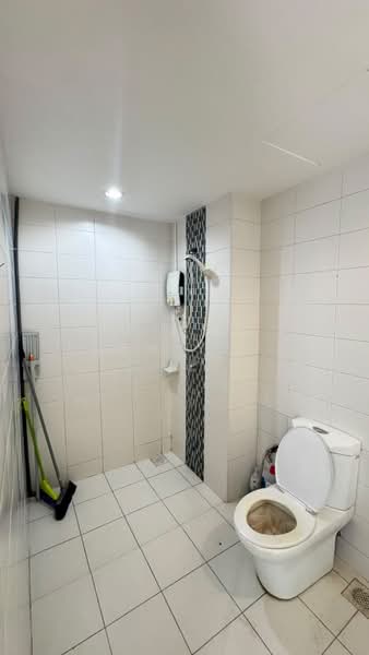 Servis Apartment untuk Dijual di Greenfield Regency - Sean Yeoh - Bathroom - PropertyGuru.com.my