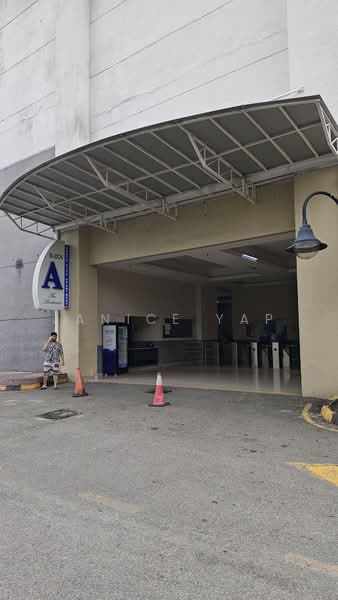 Servis Apartment untuk Dijual di South City (Perdana Selatan) Block A & B - Janice Yap - Entrance - PropertyGuru.com.my