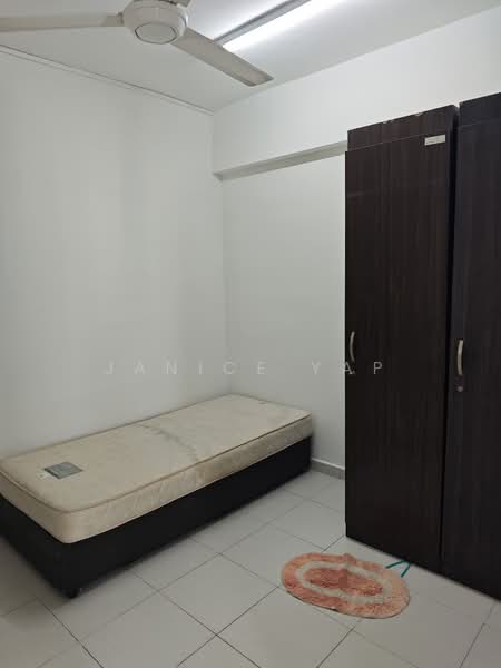 Servis Apartment untuk Dijual di South City (Perdana Selatan) Block A & B - Janice Yap - Bedroom - PropertyGuru.com.my