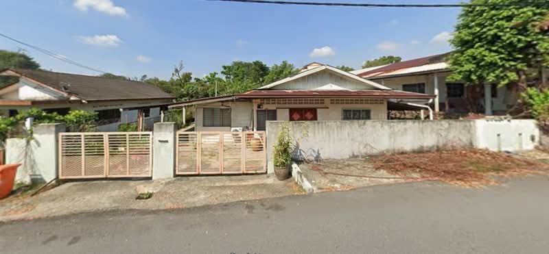 Rumah Teres 1-Tingkat untuk Dijual di Seri Kembangan (Selangor) - Terry Yee - Exterior - PropertyGuru.com.my