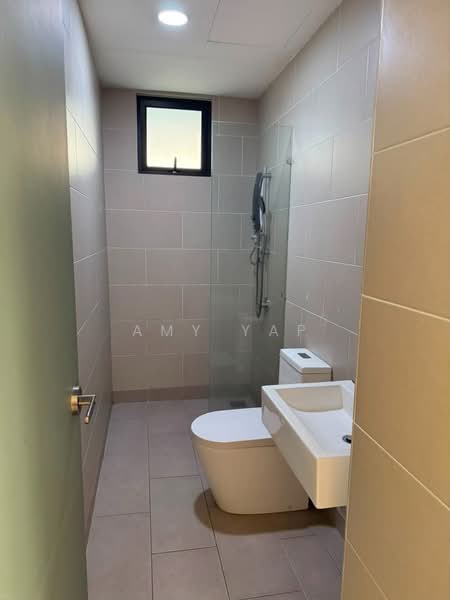 Servis Apartment untuk Disewa di Fortune Centra - Amy Yap - Bathroom - PropertyGuru.com.my