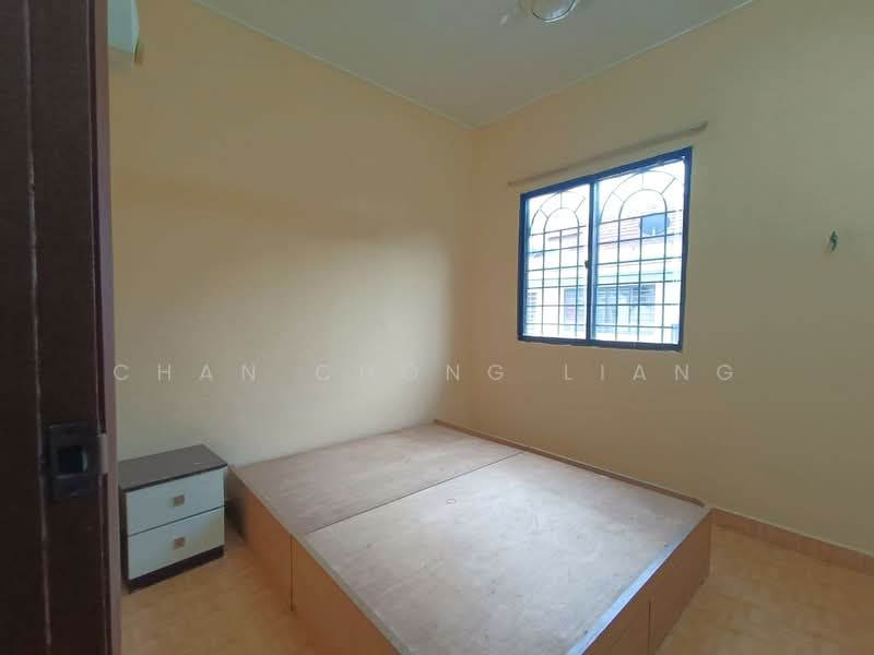 Rumah Teres 2 Tingkat untuk Dijual di Usj 2 (Subang Jaya) - Chan Chong Liang - Bedroom - PropertyGuru.com.my