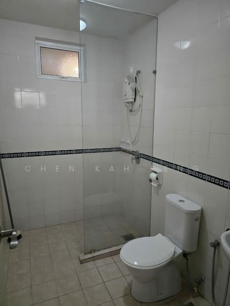Kondominium untuk Dijual di Windsor Tower - Chen Kah Seng - Bathroom - PropertyGuru.com.my