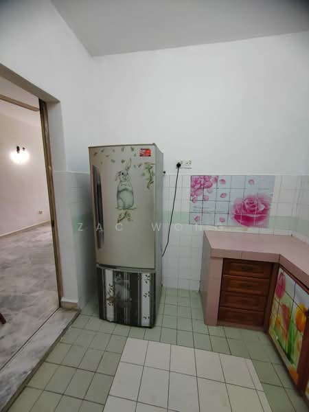 Apartment for Rent at Pelangi Court - Zac Wong - Kitchen - PropertyGuru.com.my