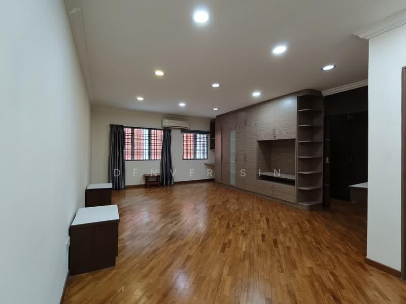 2.5-storey Terraced House for Sale in Kuchai Lama (Kuala Lumpur) - Denver Sin - Living Room - PropertyGuru.com.my