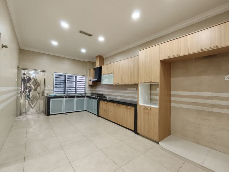 2.5-storey Terraced House for Sale in Kuchai Lama (Kuala Lumpur) - Denver Sin - Kitchen - PropertyGuru.com.my