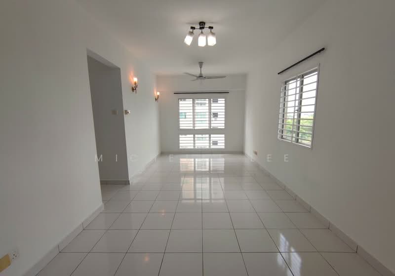 Pangsapuri untuk Disewa di Akasia Apartment - Michelle Lee - Living Room - PropertyGuru.com.my