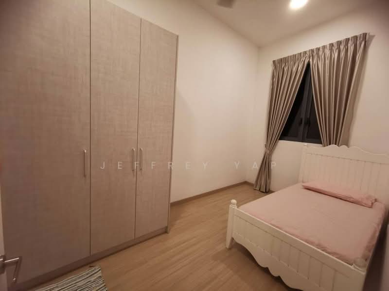 Servis Apartment untuk Dijual di The Cruise Residence - Jeffrey Yap - Bedroom - PropertyGuru.com.my