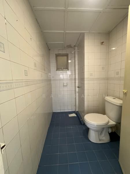 Apartment for Sale at Pangsapuri Sri Angkasa - Adibah Salim - Bathroom - PropertyGuru.com.my