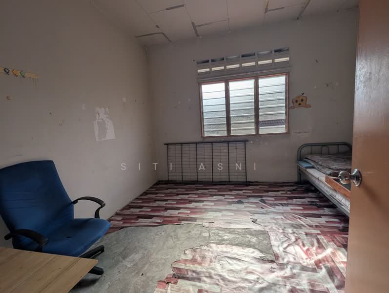 2-storey Terraced House for Sale in Batu Pahat (Johor) - Siti Asni - Bedroom - PropertyGuru.com.my