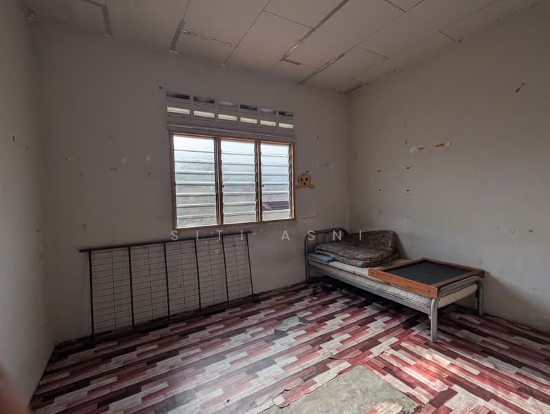 2-storey Terraced House for Sale in Batu Pahat (Johor) - Siti Asni - Bedroom - PropertyGuru.com.my