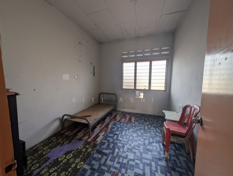 2-storey Terraced House for Sale in Batu Pahat (Johor) - Siti Asni - Bedroom - PropertyGuru.com.my