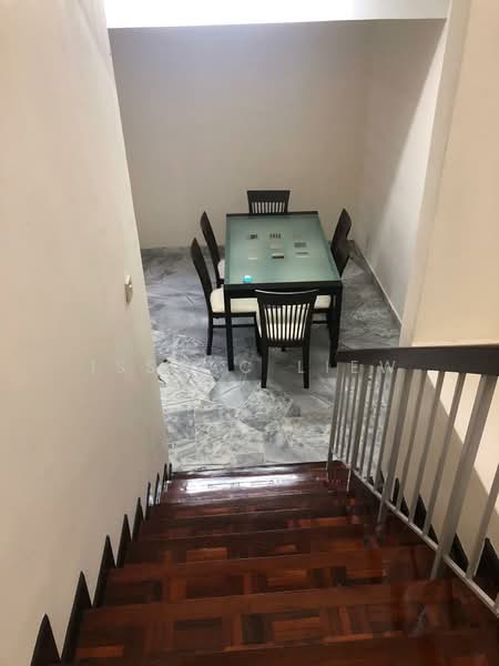 1.5-storey Terraced House for Sale in Sri Petaling (Kuala Lumpur) - Issaac Liew - Dining Room - PropertyGuru.com.my