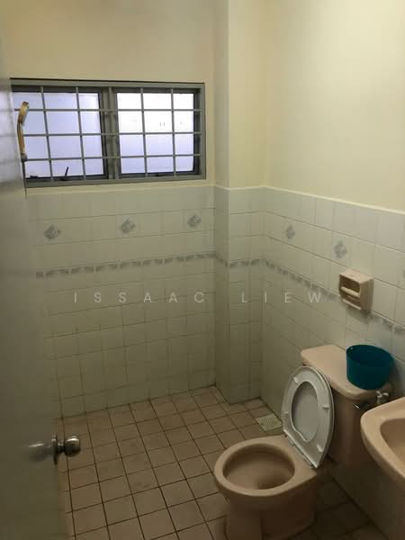 1.5-storey Terraced House for Sale in Sri Petaling (Kuala Lumpur) - Issaac Liew - Bathroom - PropertyGuru.com.my