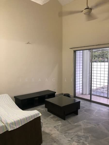 1.5-storey Terraced House for Sale in Sri Petaling (Kuala Lumpur) - Issaac Liew - Living Room - PropertyGuru.com.my