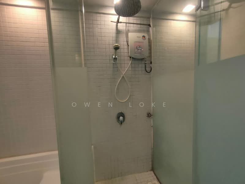 Condominium for Rent at 10 Semantan Suites - Owen Loke - Bathroom - PropertyGuru.com.my