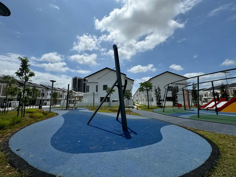 2-storey Terraced House for Rent in Bandar Gamuda Cove (Dengkil) - Chris Lee - Exterior - PropertyGuru.com.my