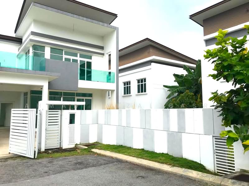 Rumah Banglo untuk Dijual di Bukit Katil (Melaka) - Ahmad Faizal Basri - Exterior - PropertyGuru.com.my