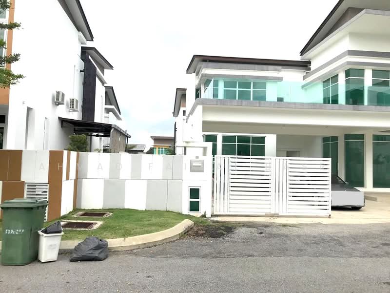 Rumah Banglo untuk Dijual di Bukit Katil (Melaka) - Ahmad Faizal Basri - Exterior - PropertyGuru.com.my