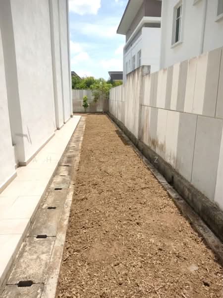 Rumah Banglo untuk Dijual di Bukit Katil (Melaka) - Ahmad Faizal Basri - Exterior - PropertyGuru.com.my