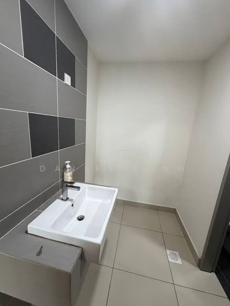 Servis Apartment untuk Dijual di G Residence - Daniel Yong - Bathroom - PropertyGuru.com.my