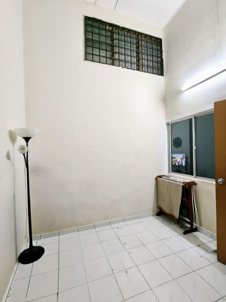 1-storey Terraced House for Sale in Taman Megah Ria (Masai) - May Lee - Interior - PropertyGuru.com.my
