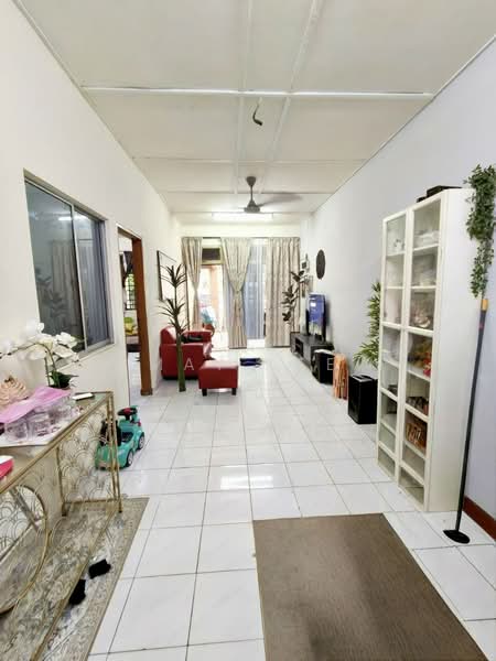 1-storey Terraced House for Sale in Taman Megah Ria (Masai) - May Lee - Living Room - PropertyGuru.com.my