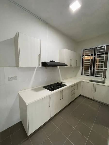 Servis Apartment untuk Dijual di Jentayu Residensi @ Tampoi - Daniel Yong - Kitchen - PropertyGuru.com.my