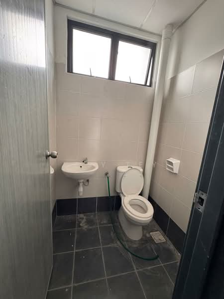 Shop / Office for Rent in Ulu Tiram (Johor) - Jesy Tey - Bathroom - PropertyGuru.com.my