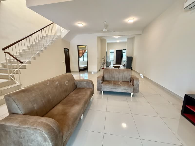 2-storey Terraced House for Sale in Telok Panglima Garang (Selangor) - JACKY CHONG - Living Room - PropertyGuru.com.my