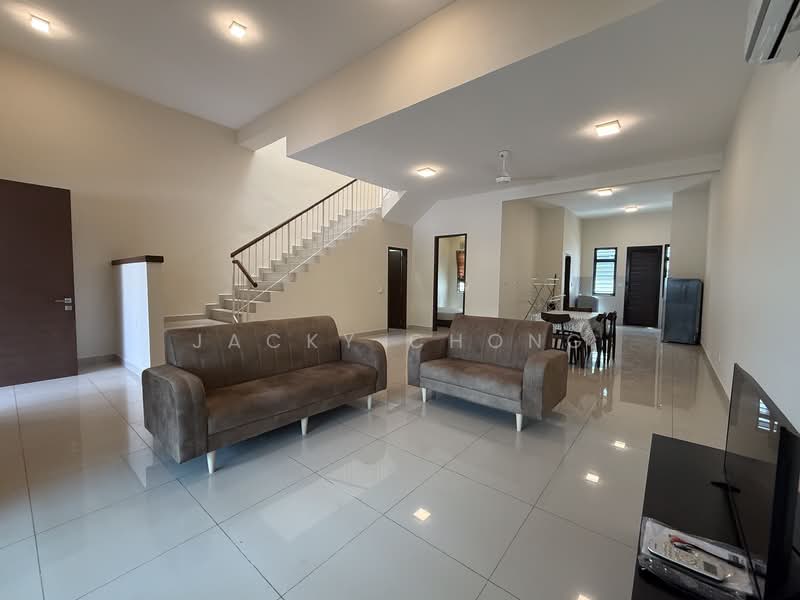 2-storey Terraced House for Sale in Telok Panglima Garang (Selangor) - JACKY CHONG - Living Room - PropertyGuru.com.my