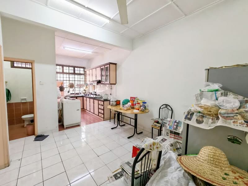 1-storey Terraced House for Sale in Taman Rinting (Masai) - Nico Chong - Kitchen - PropertyGuru.com.my