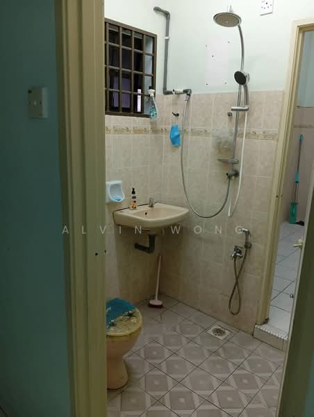 2-storey Terraced House for Sale in Ipoh (Perak) - Alvin Wong - Bathroom - PropertyGuru.com.my