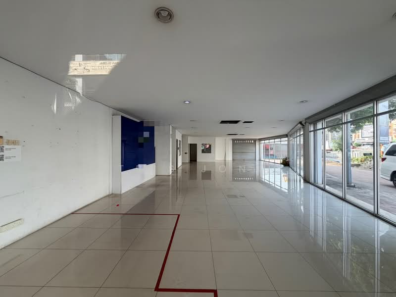 Shop / Office untuk Disewa di Pusat Bandar Rawang (Rawang) - Tris Jong - Interior - PropertyGuru.com.my