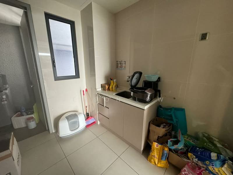 Kediaman Servis untuk Dijual di The Era @ Duta North - Jenson Low - Kitchen - PropertyGuru.com.my