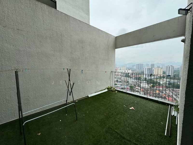 Kediaman Servis untuk Dijual di The Era @ Duta North - Jenson Low - Balcony - PropertyGuru.com.my