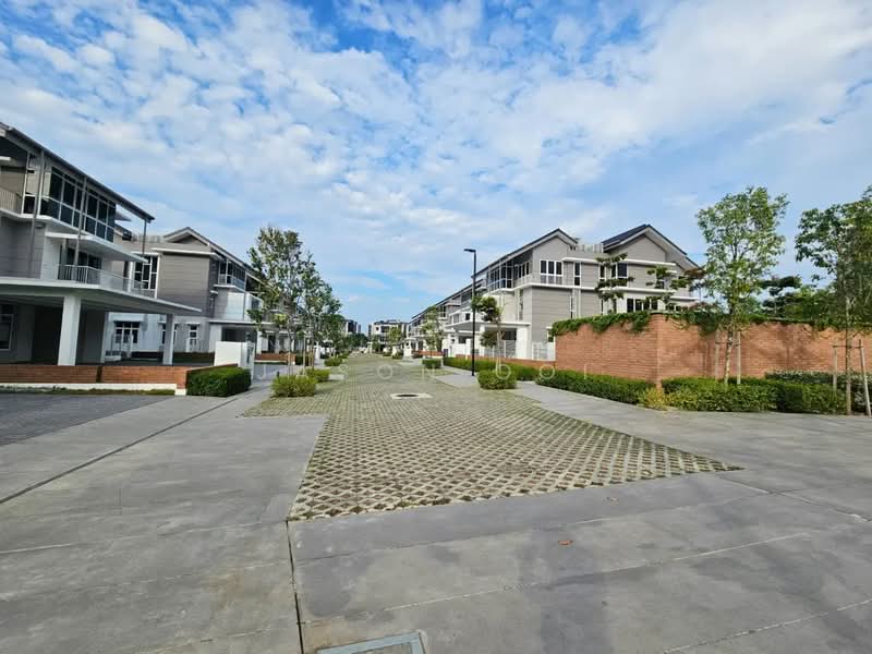 Kondominium untuk Dijual di Putra Heights : The Serenade - Jason Ooi - Exterior - PropertyGuru.com.my