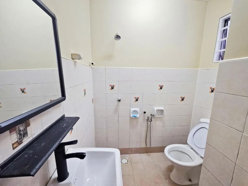 Rumah Teres 2 Tingkat untuk Dijual di Putra Heights (Subang Jaya) - Jason Ooi - Bathroom - PropertyGuru.com.my