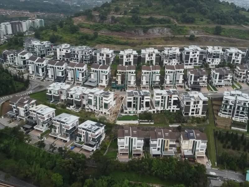 Rumah Berkembar untuk Dijual di Putra Heights (Subang Jaya) - Jason Ooi - Exterior - PropertyGuru.com.my