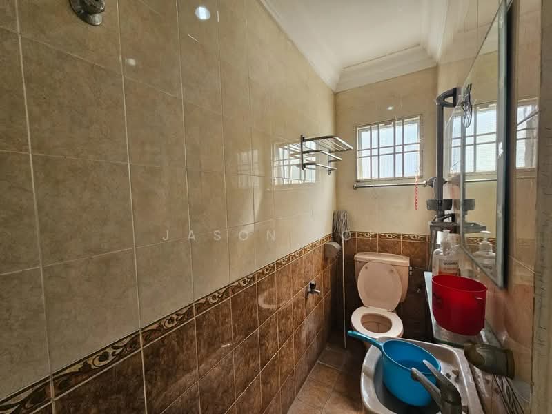Rumah Teres 2 Tingkat untuk Dijual di Putra Heights (Subang Jaya) - Jason Ooi - Bathroom - PropertyGuru.com.my