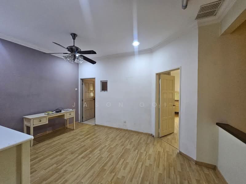 Rumah Teres 2 Tingkat untuk Dijual di Putra Heights (Subang Jaya) - Jason Ooi - Living Room - PropertyGuru.com.my
